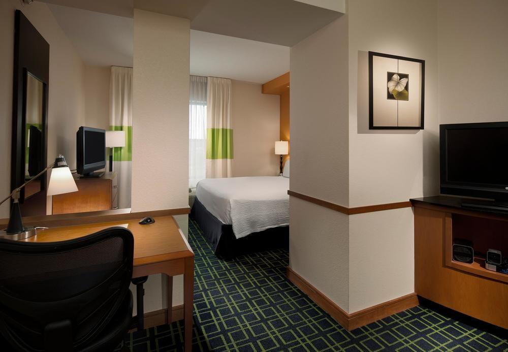 Fairfield Inn Suites By Marriott Orlando At Seaworld Williamsburg Exterior photo