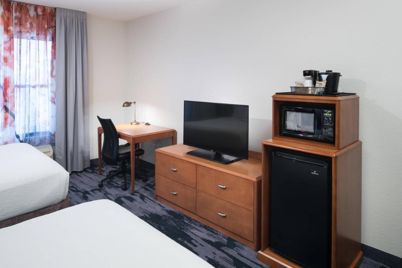 Fairfield Inn Suites By Marriott Orlando At Seaworld Williamsburg Exterior photo