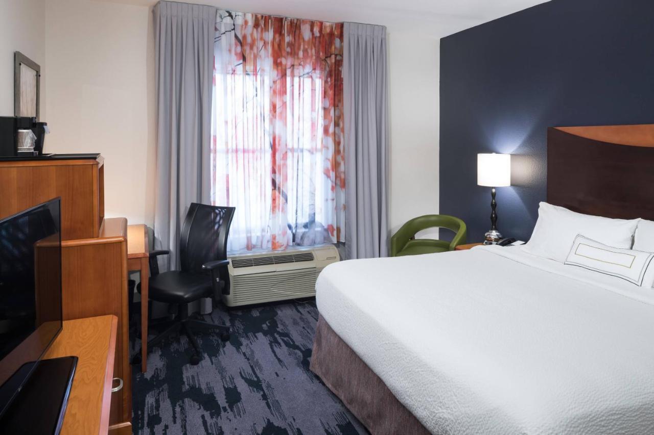 Fairfield Inn Suites By Marriott Orlando At Seaworld Williamsburg Exterior photo