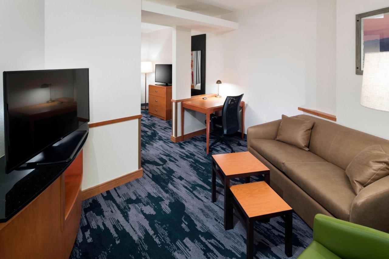 Fairfield Inn Suites By Marriott Orlando At Seaworld Williamsburg Exterior photo