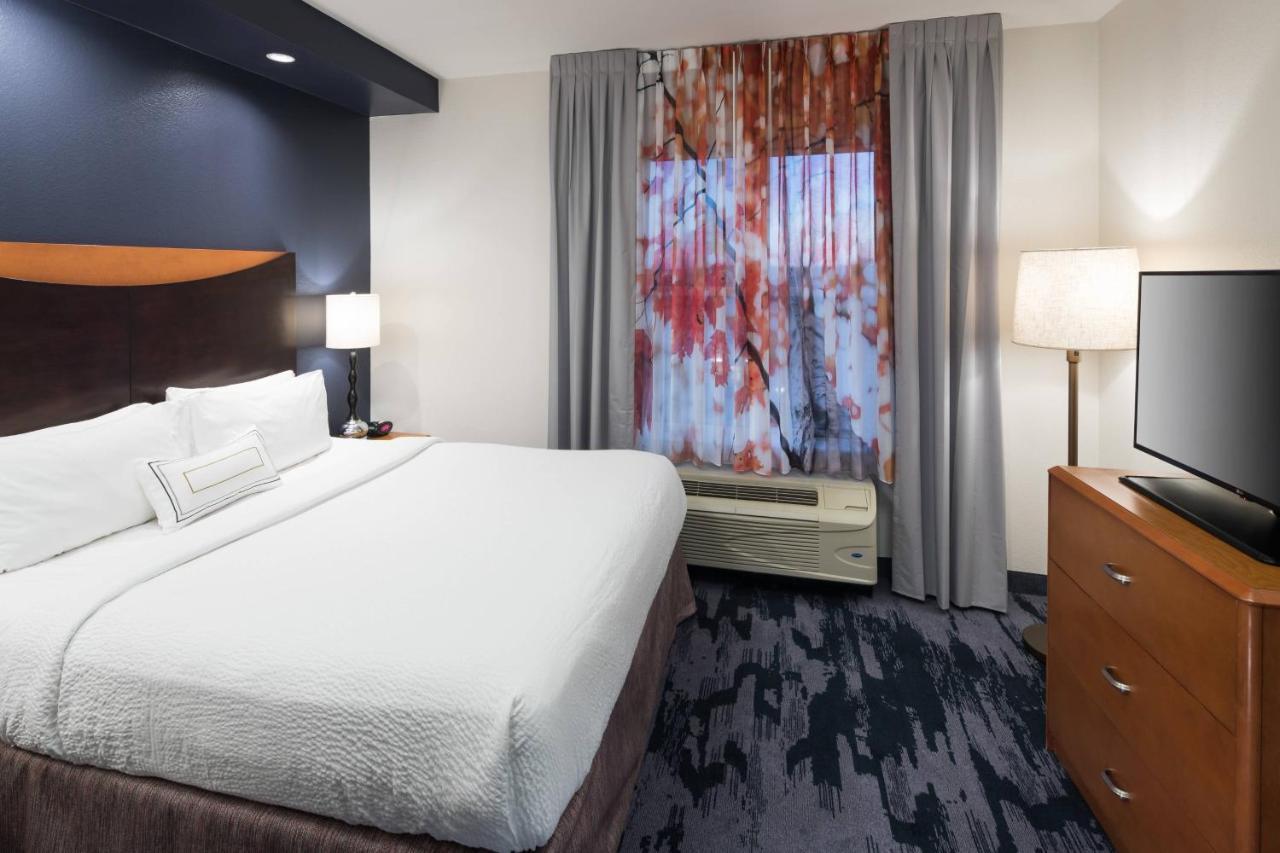 Fairfield Inn Suites By Marriott Orlando At Seaworld Williamsburg Exterior photo