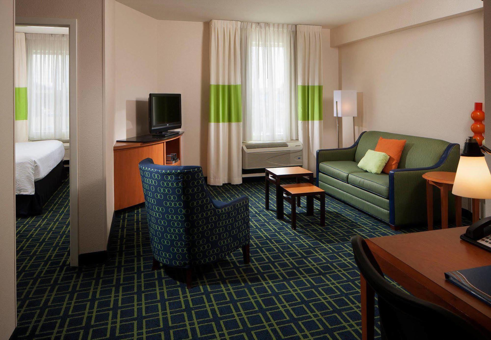 Fairfield Inn Suites By Marriott Orlando At Seaworld Williamsburg Exterior photo