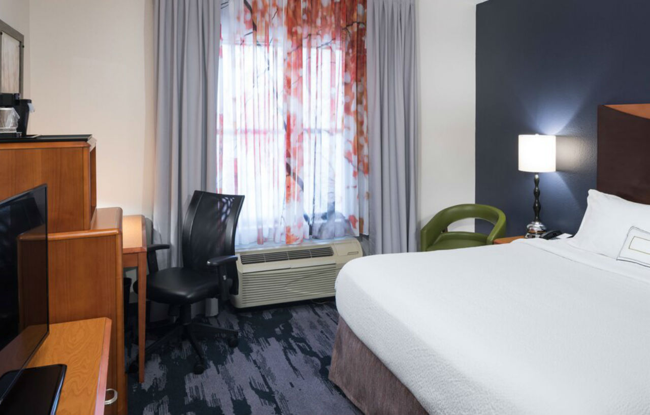 Fairfield Inn Suites By Marriott Orlando At Seaworld Williamsburg Exterior photo